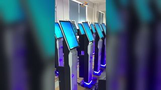 厳格な品質管理によるセルフオーダーキオスクの量産