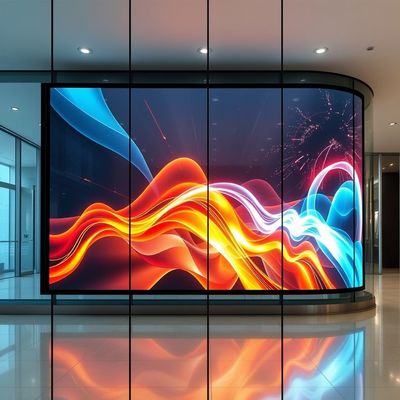 折りたたむ透明LEDディスプレイフィルム IP65 評価 5000ニット 明るさ 超薄 3.9mm デザイン 曲げられた表面の安装